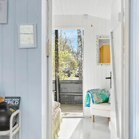 1 Bedroom Beautiful In