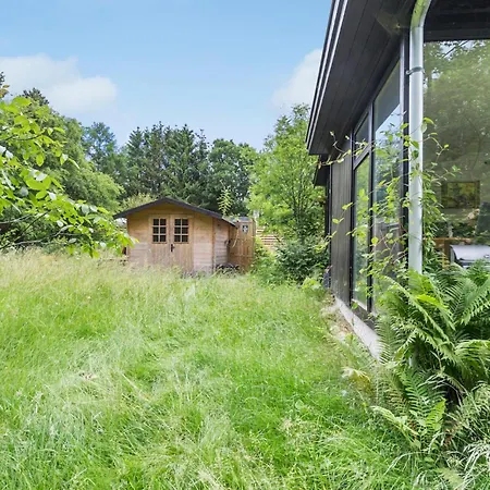 1 Bedroom Beautiful In Дом отдыха *