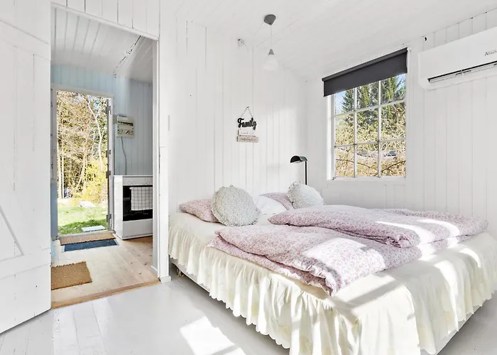 Дом отдыха 1 Bedroom Beautiful In