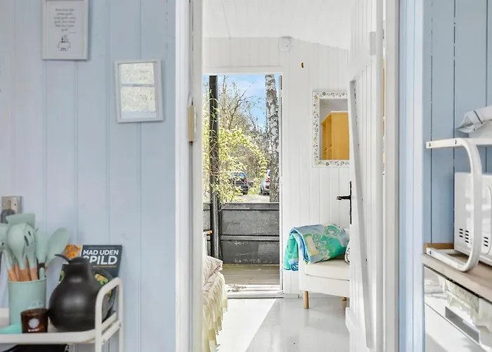 1 Bedroom Beautiful In