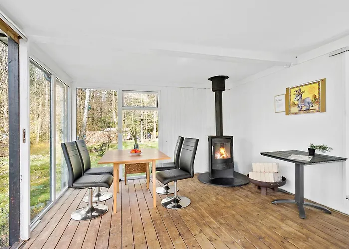 1 Bedroom Beautiful In * Tikob