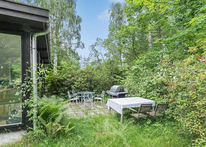 1 Bedroom Beautiful In Дом отдыха Tikob